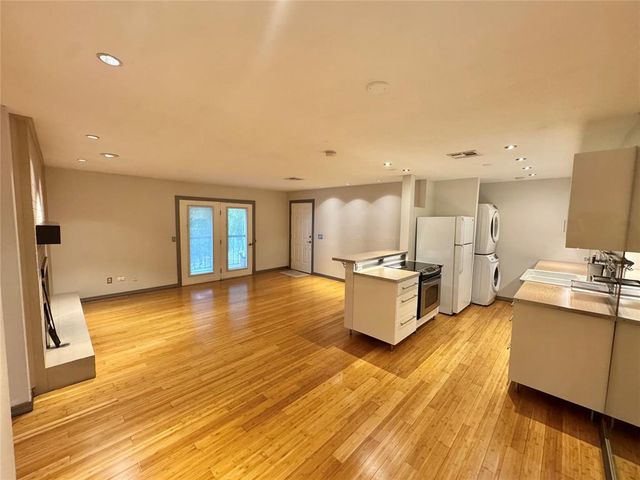 4400 Hemingway Drive 202, Oklahoma City, OK 73118