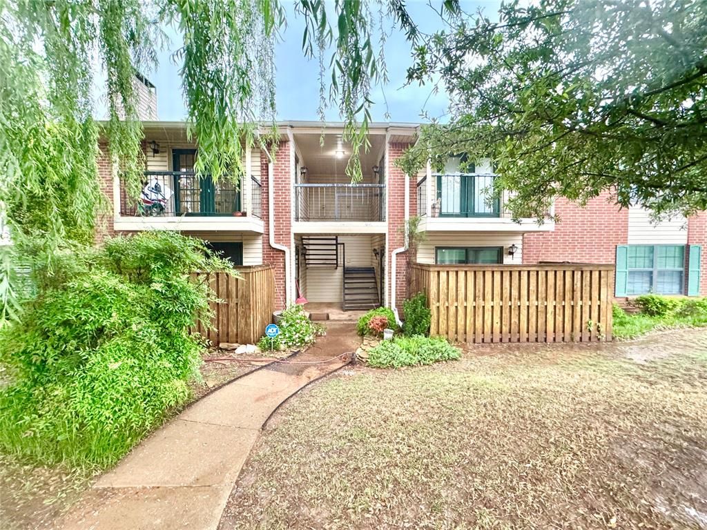 4400 Hemingway Drive 202, Oklahoma City, OK 73118