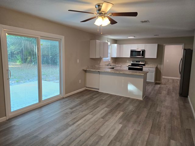 1004 Middle Drive, Fort Walton Beach, FL 32547