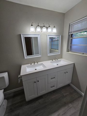 1004 Middle Drive, Fort Walton Beach, FL 32547