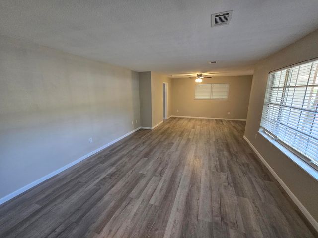 1004 Middle Drive, Fort Walton Beach, FL 32547