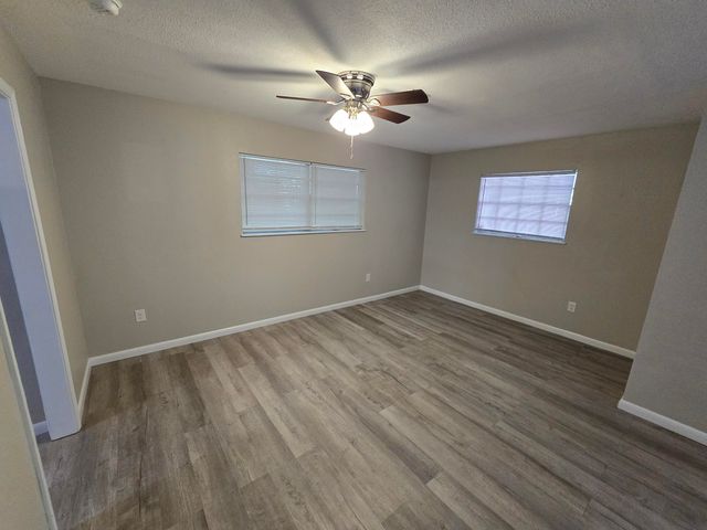 1004 Middle Drive, Fort Walton Beach, FL 32547