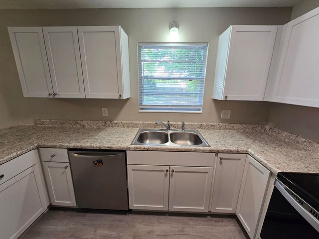 1004 Middle Drive, Fort Walton Beach, FL 32547