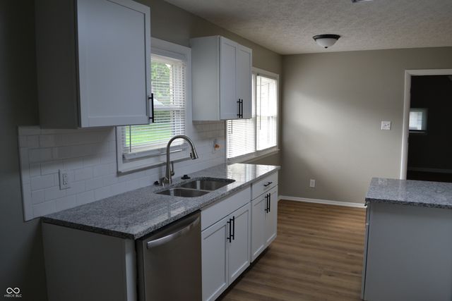 6618 Twin Brooks Drive, Indianapolis, IN 46227