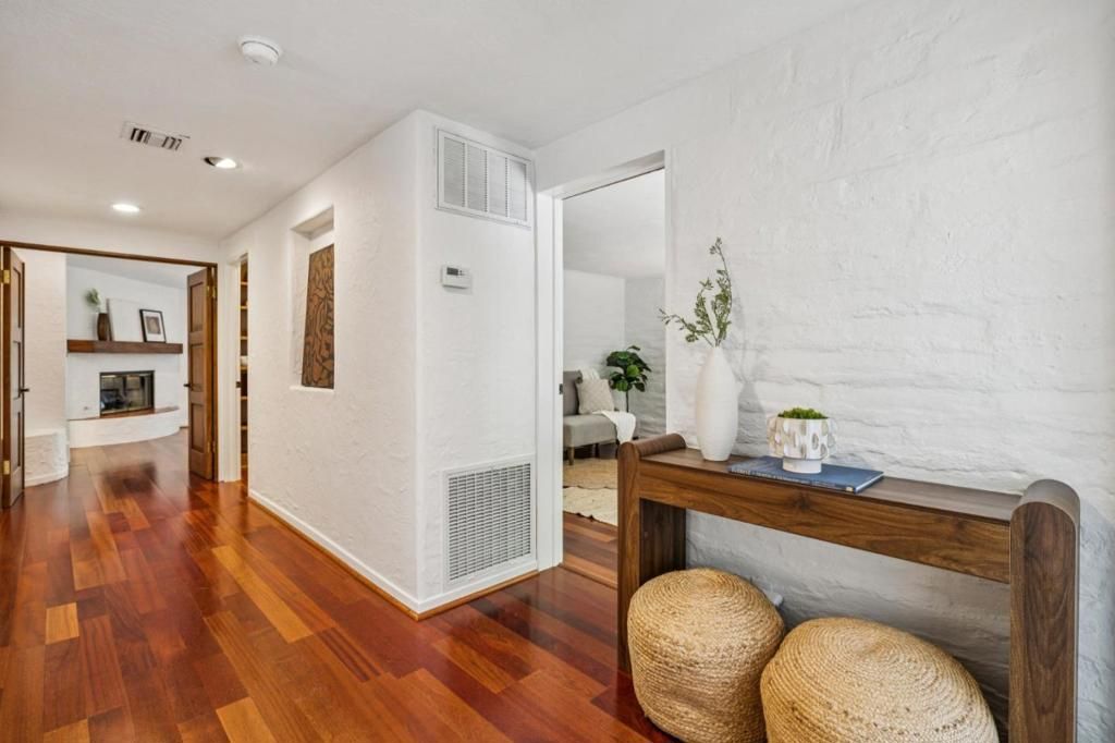 Image 37 of property listing at 237 Harding Avenue, Los Gatos, CA 95030