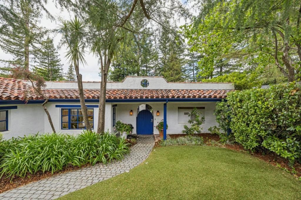 Image 5 of property listing at 237 Harding Avenue, Los Gatos, CA 95030