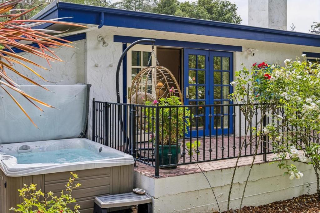 Image 69 of property listing at 237 Harding Avenue, Los Gatos, CA 95030