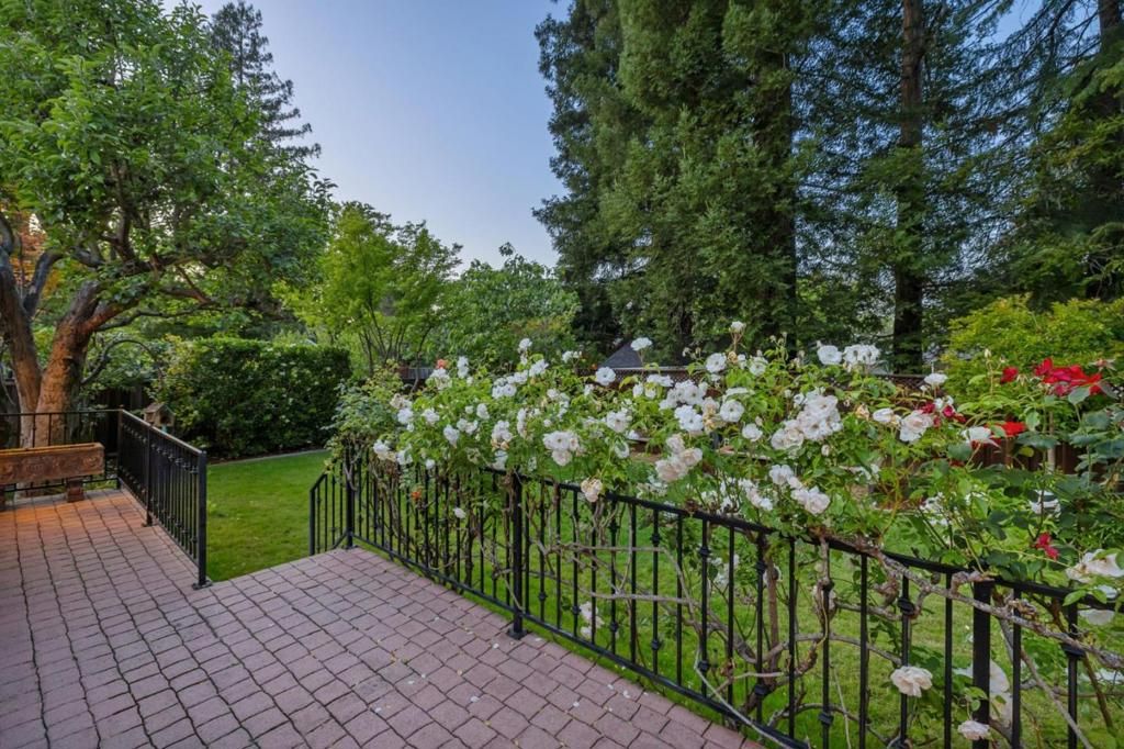Image 71 of property listing at 237 Harding Avenue, Los Gatos, CA 95030