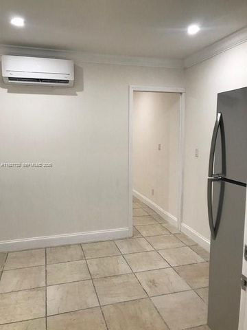 9420 SW 55th St 2, Miami, FL 33165