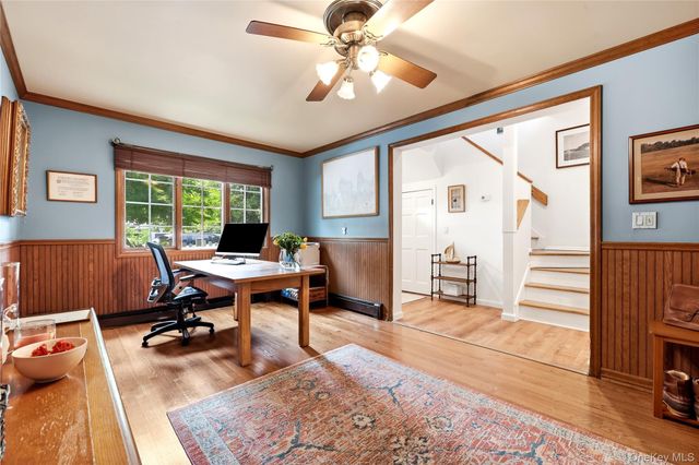 3 Finnin Place, Bayville, NY 11709