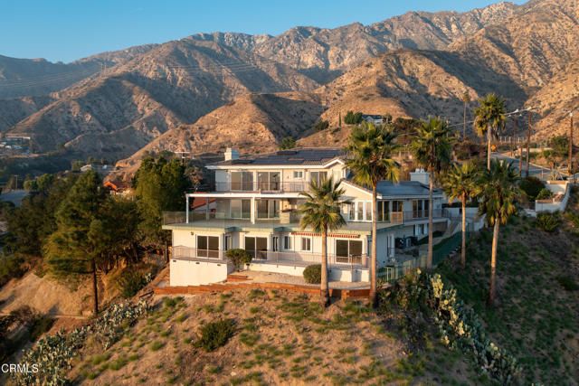 2954 Zane Grey Terrace, Altadena, CA 91001