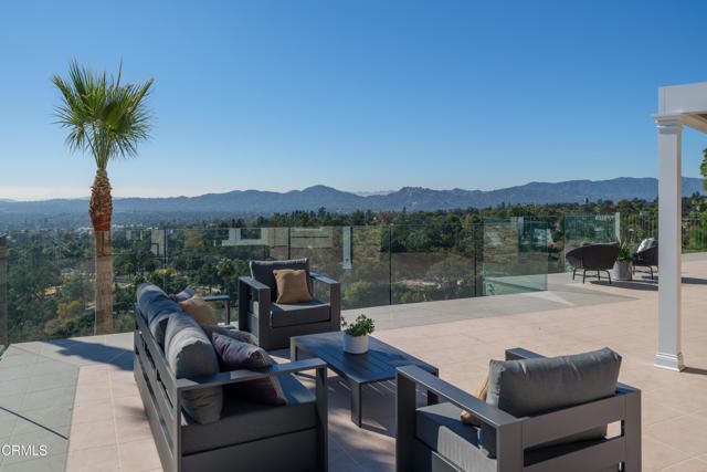 2954 Zane Grey Terrace, Altadena, CA 91001