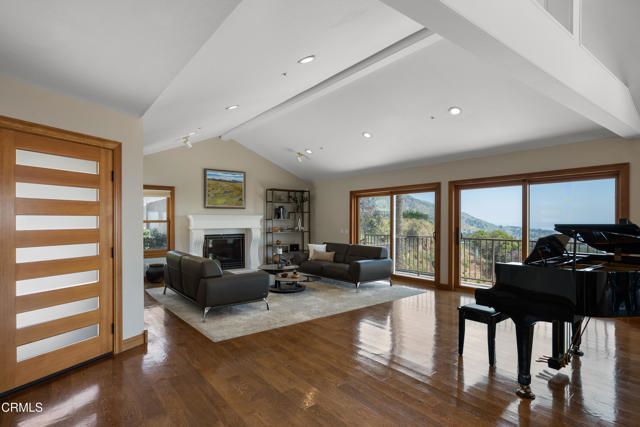 2954 Zane Grey Terrace, Altadena, CA 91001