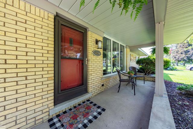 53246 Sophia Street, Shelby Twp, MI 48316