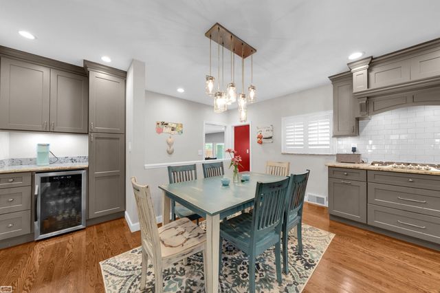 53246 Sophia Street, Shelby Twp, MI 48316