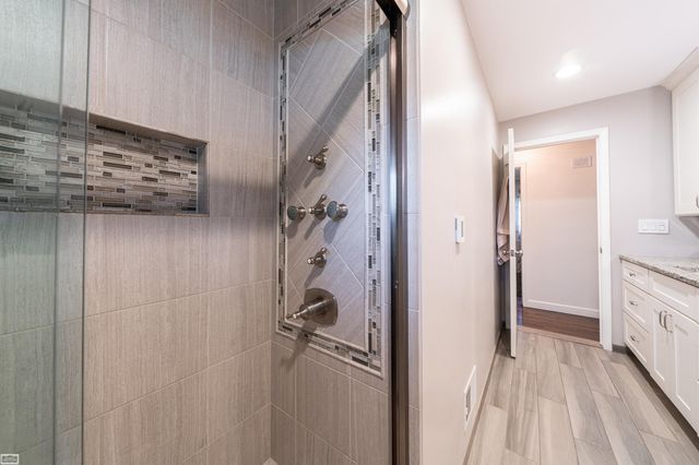 53246 Sophia Street, Shelby Twp, MI 48316