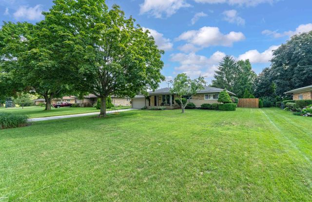 53246 Sophia Street, Shelby Twp, MI 48316