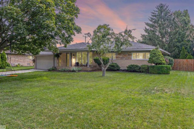 53246 Sophia Street, Shelby Twp, MI 48316