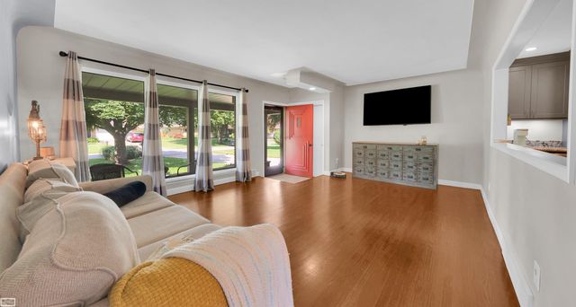 53246 Sophia Street, Shelby Twp, MI 48316