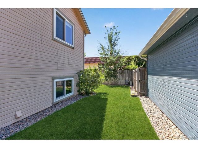 12816 E Wyoming Cir, Aurora, CO 80012