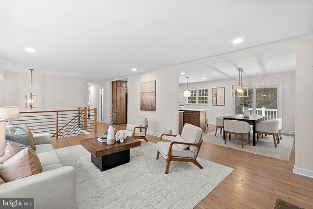 3313 MILL SPRINGS DR, Fairfax, VA 22031