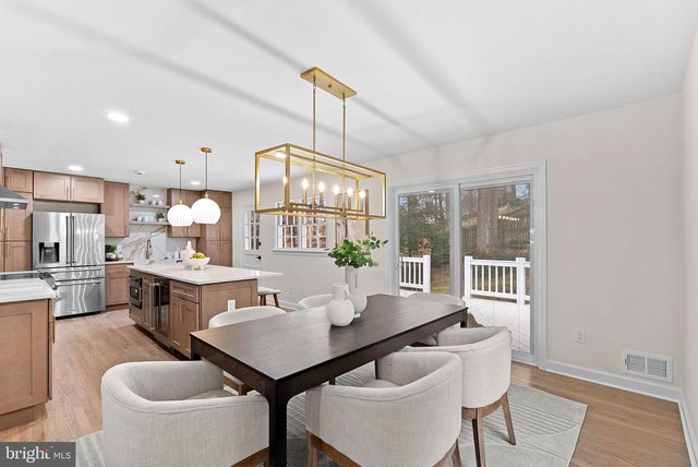 3313 MILL SPRINGS DR, Fairfax, VA 22031