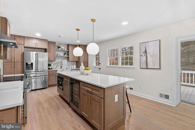 3313 MILL SPRINGS DR, Fairfax, VA 22031