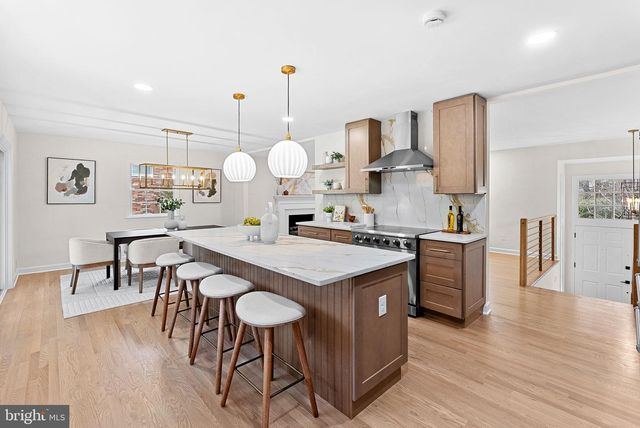 3313 MILL SPRINGS DR, Fairfax, VA 22031