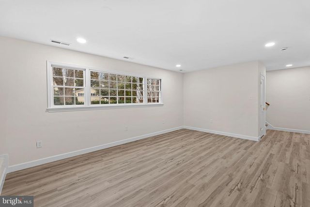 3313 MILL SPRINGS DR, Fairfax, VA 22031