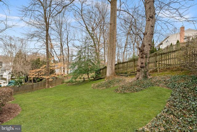 3313 MILL SPRINGS DR, Fairfax, VA 22031