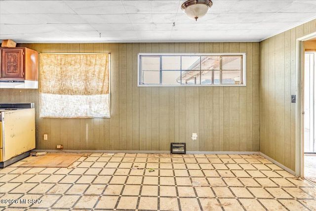 5009 W Dakota Street, Tucson, AZ 85757