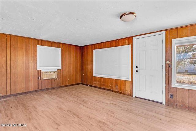 5009 W Dakota Street, Tucson, AZ 85757