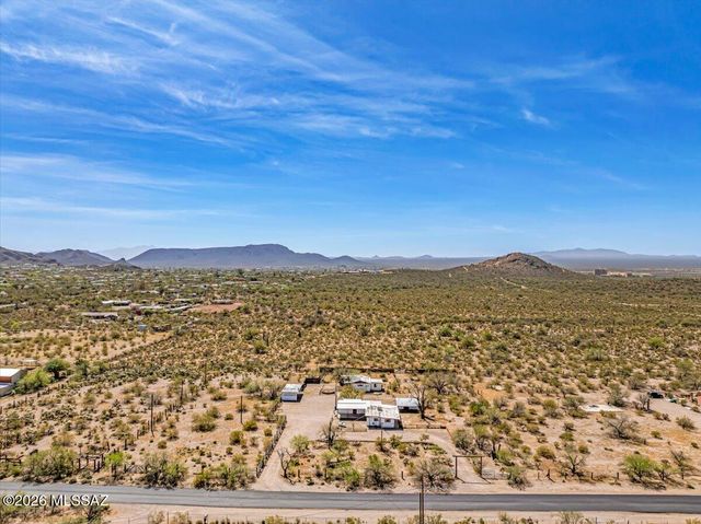 5009 W Dakota Street, Tucson, AZ 85757