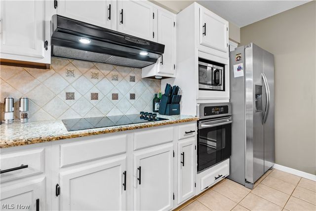 755 Bedford Avenue, Elyria, OH 44035