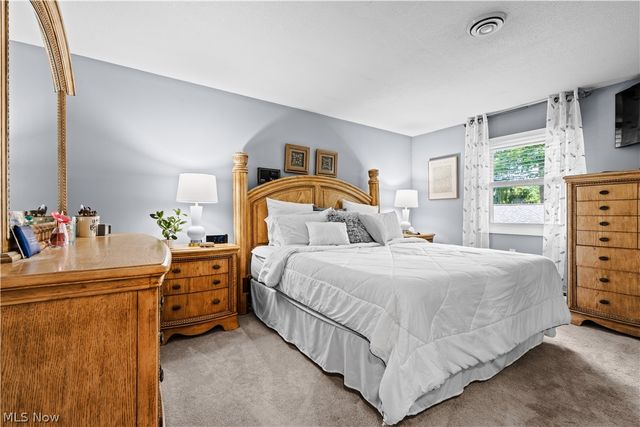 755 Bedford Avenue, Elyria, OH 44035