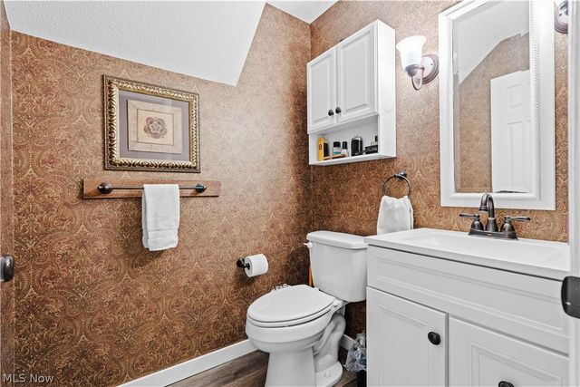 755 Bedford Avenue, Elyria, OH 44035