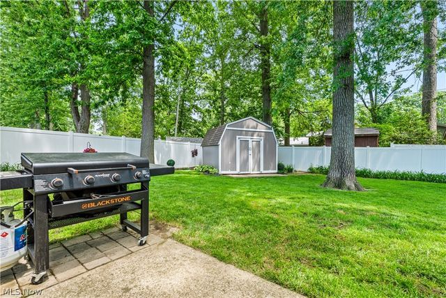 755 Bedford Avenue, Elyria, OH 44035