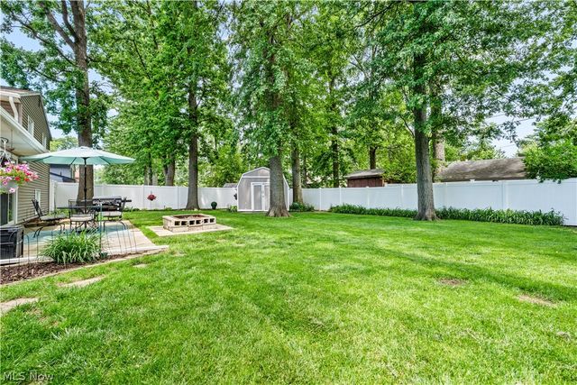 755 Bedford Avenue, Elyria, OH 44035
