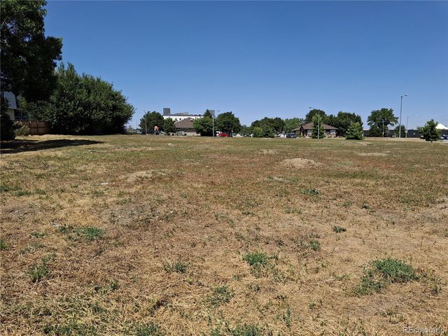 400 Russell Boulevard, Thornton, CO 80229