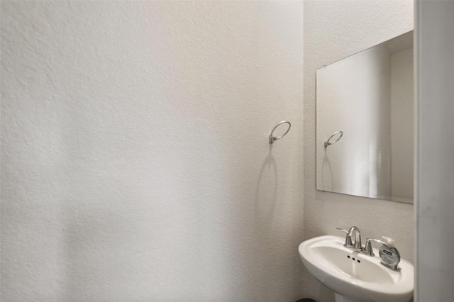 708 Ivory Manor Drive, Houston, TX 77018