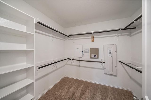 708 Ivory Manor Drive, Houston, TX 77018