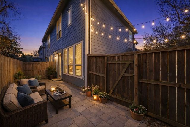 708 Ivory Manor Drive, Houston, TX 77018