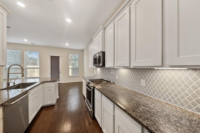 708 Ivory Manor Drive, Houston, TX 77018