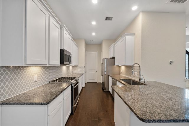 708 Ivory Manor Drive, Houston, TX 77018