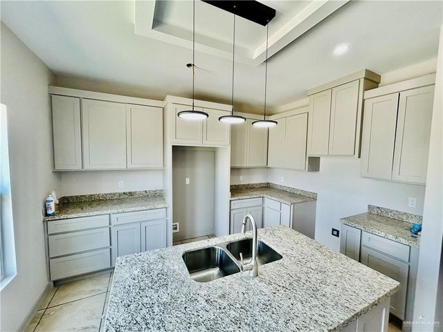 510 Tower Oak Drive, Alamo, TX 78516