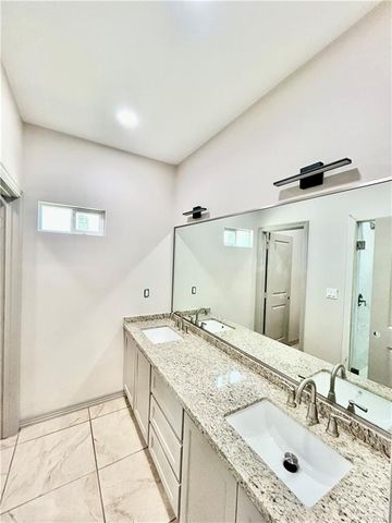 510 Tower Oak Drive, Alamo, TX 78516