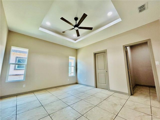 510 Tower Oak Drive, Alamo, TX 78516