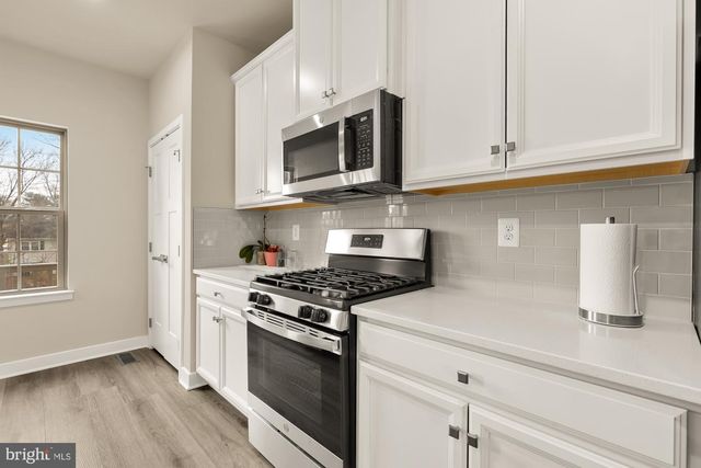 9639 TALL OAKS RD, Montgomery Village, MD 20886