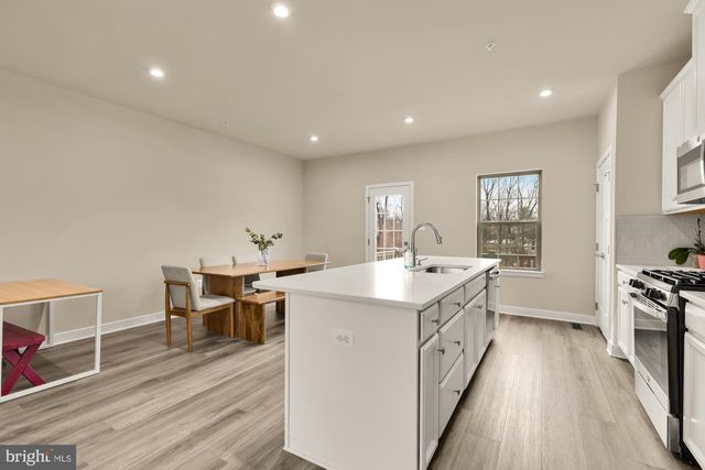 9639 TALL OAKS RD, Montgomery Village, MD 20886