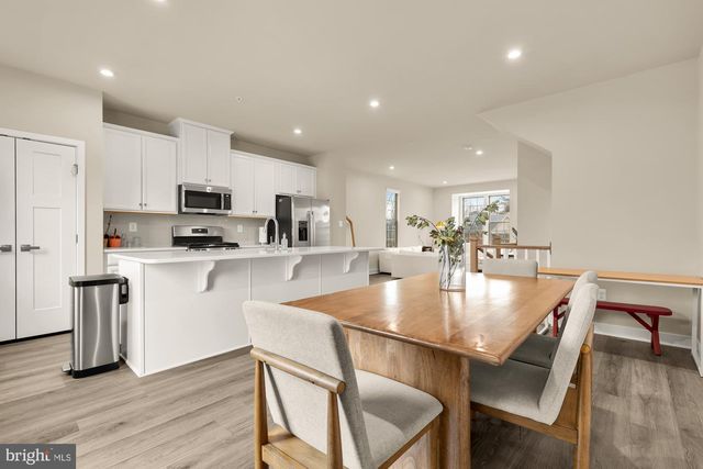 9639 TALL OAKS RD, Montgomery Village, MD 20886